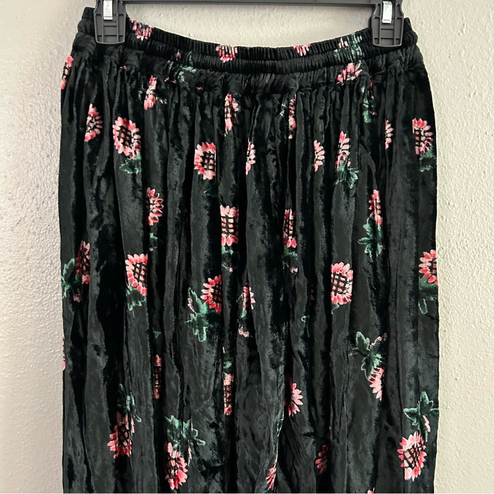 Vintage Floral Velvet Maxi Skirt Free Size Pull On Elastic Waist Boho Black Pink - Picture 7 of 11